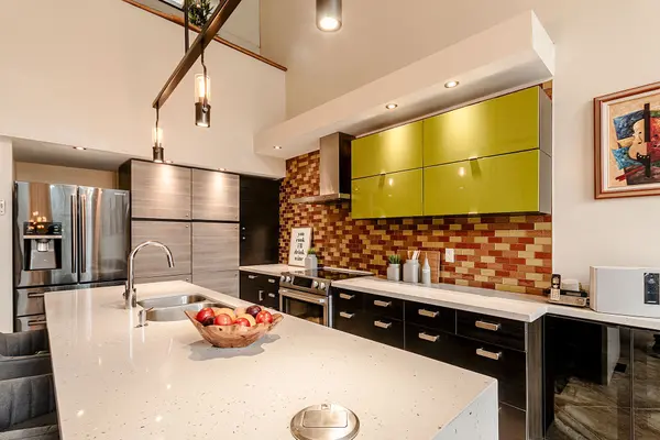 20 Gradwell DR, Toronto E08, ON M1M 2M9