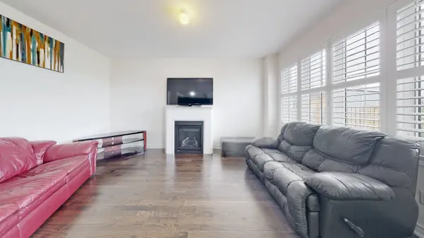 95 Fred Jackman AVE, Clarington, ON L1C 0T4