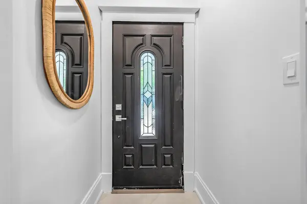 89 Dearbourne AVE, Toronto E01, ON M4K 1M6