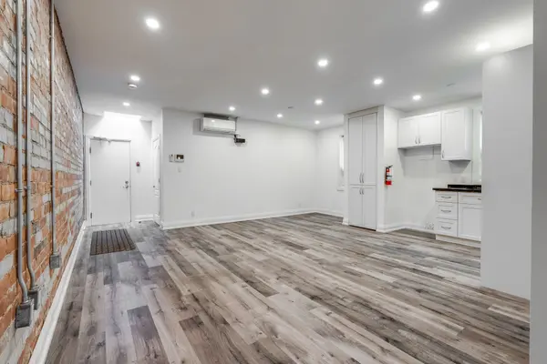 421 Danforth AVE #2, Toronto E01, ON M4K 1P1