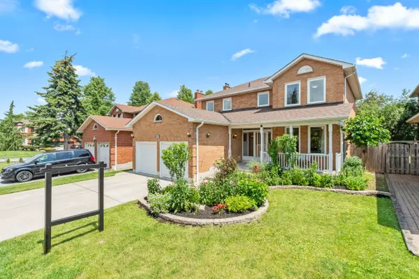 35 William Stephenson DR, Whitby, ON L1N 8J5