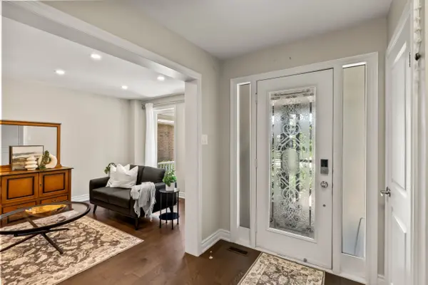 35 William Stephenson DR, Whitby, ON L1N 8J5
