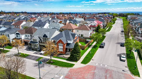 112 Handley CRES, Ajax, ON L1Z 1L7