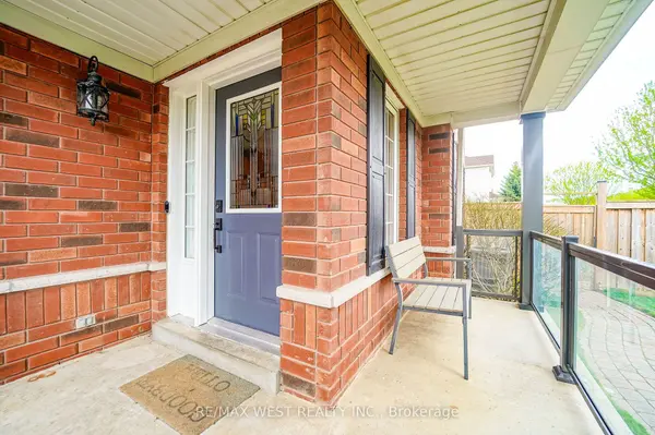 112 Handley CRES, Ajax, ON L1Z 1L7