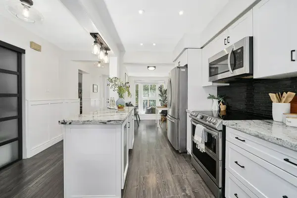 57 Renfield CRES, Whitby, ON L1P 1B2