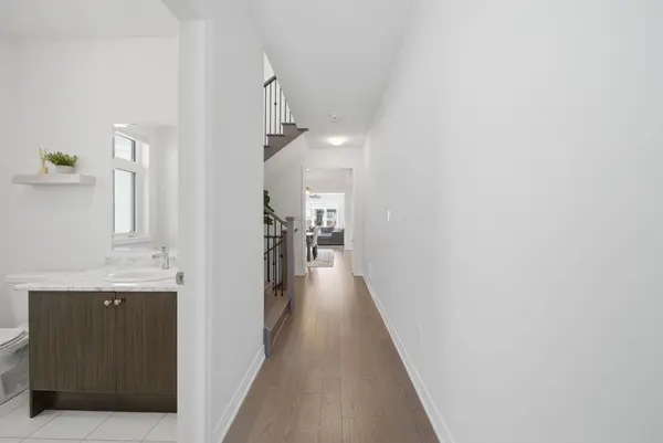66 Prunella CRES, East Gwillimbury, ON L9N 0S7