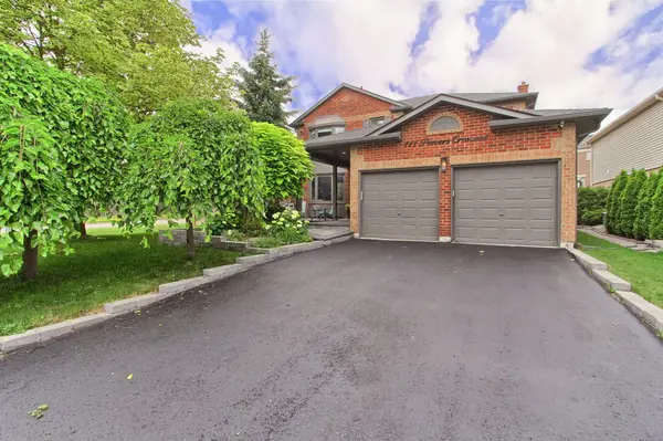 111 Peevers CRES, Newmarket, ON L3Y 7T2