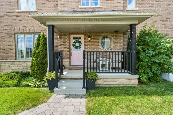 7 Vita Stephanie CT, Georgina, ON L0E 1R0