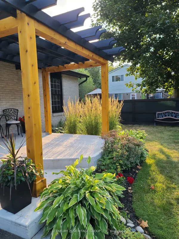 7 Crawford CIR, New Tecumseth, ON L0G 1A0