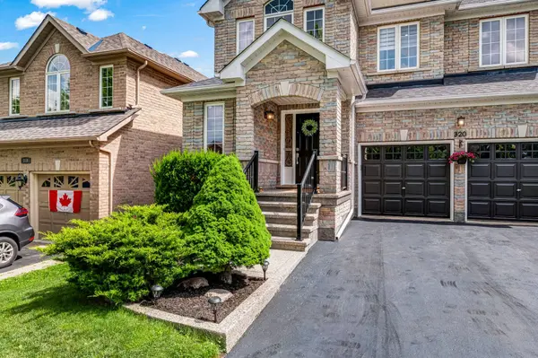 320 Dowson Loop N/A, Newmarket, ON L3X 3G2