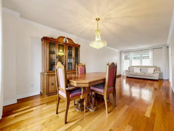 108 Anthony LN, Vaughan, ON L4K 3K8