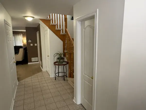63 Mistleflower CT, Richmond Hill, ON L4E 3T9