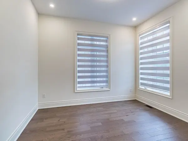 192 Farrell RD, Vaughan, ON L6A 0H9