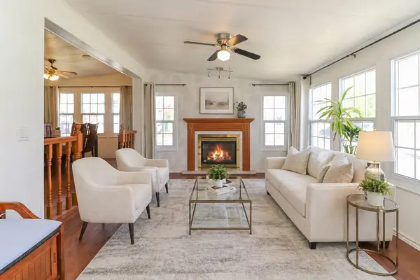 6 Pacific AVE, Wasaga Beach, ON L9Z 3A8