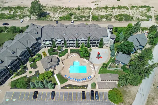 764 RIVER RD E #212, Wasaga Beach, ON L9Z 2M7