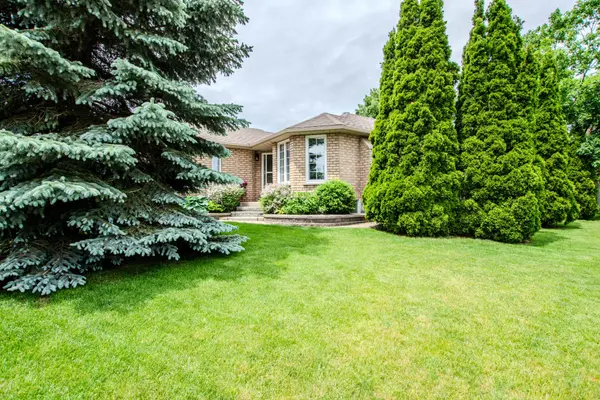 20 Mcveigh DR, Barrie, ON L4N 7E2