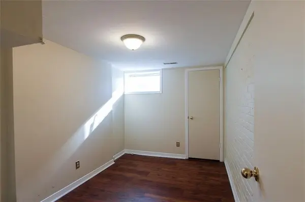 115 COLLIER ST #Lower level, Barrie, ON L4M 1H2