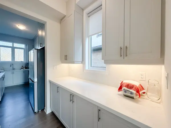 33 Del Ray CRES, Wasaga Beach, ON L9Z 0N7