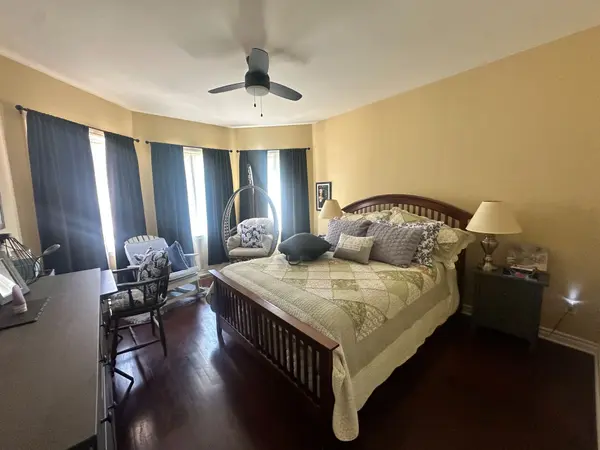 32 1st LN, Wasaga Beach, ON L9Z 2G3