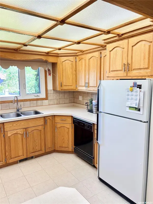 63 Clarewood CRESCENT, Yorkton, SK S3N 2V8