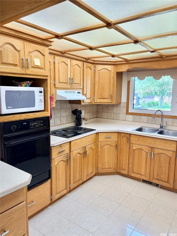 63 Clarewood CRESCENT, Yorkton, SK S3N 2V8