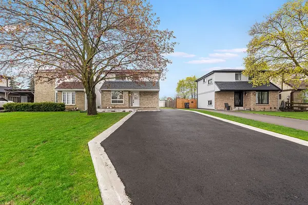 261 Leavens CT, Caledon, ON L7E 2A8