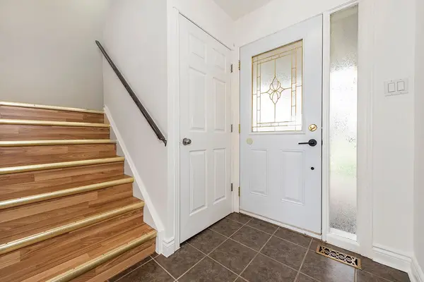 261 Leavens CT, Caledon, ON L7E 2A8
