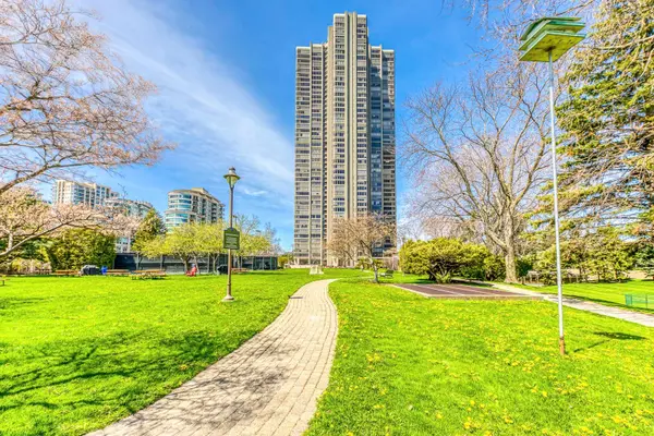 2045 Lakeshore BLVD W #2011, Toronto W06, ON M8V 2Z6