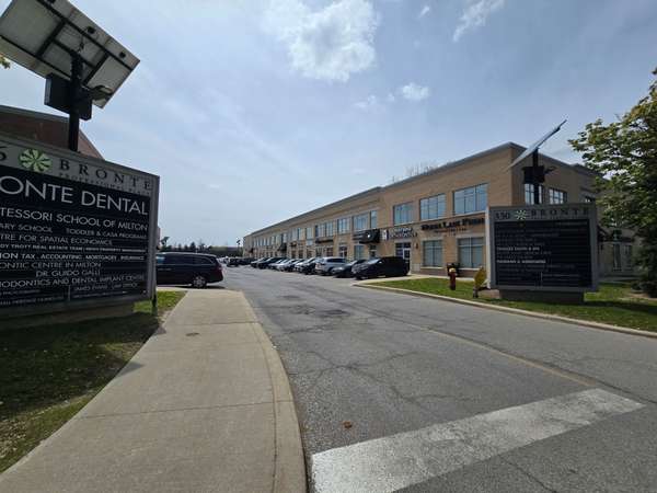 330 Bronte ST S #105, Milton, ON L9T 7X1