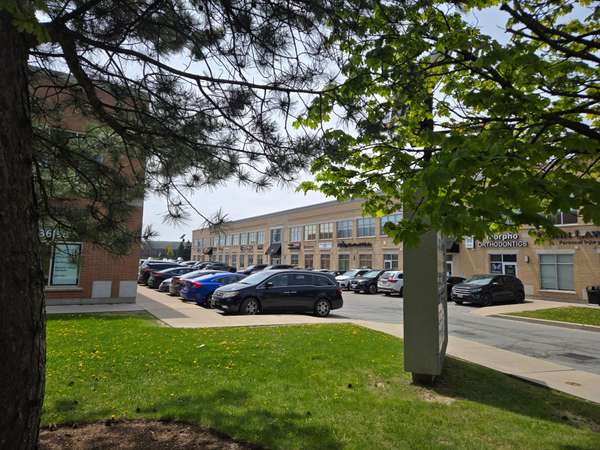 330 Bronte ST S #105, Milton, ON L9T 7X1