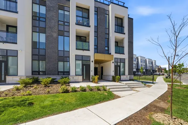 3020 Trailside DR #138, Oakville, ON L6M 4M2