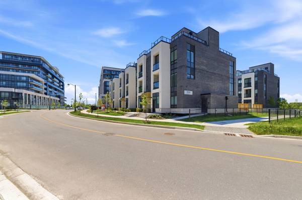 3020 Trailside DR #138, Oakville, ON L6M 4M2