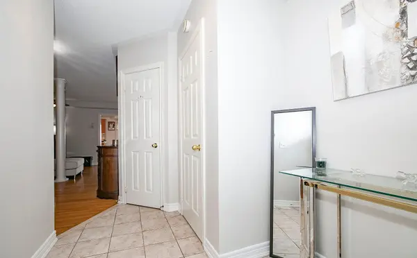 29 Dewridge CT, Brampton, ON L6R 3C1