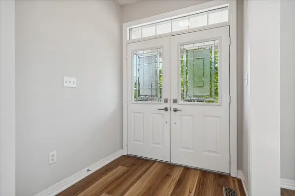 1283 Astra WAY, Oakville, ON L6M 4Y2