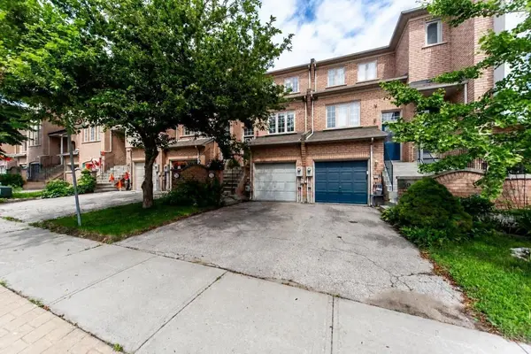 52 Bluewater CT, Toronto W06, ON M8V 4A9