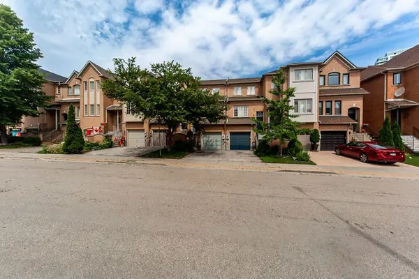 52 Bluewater CT, Toronto W06, ON M8V 4A9