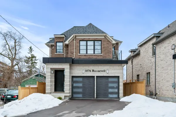 1076 Roosevelt RD, Mississauga, ON L5G 3Y8