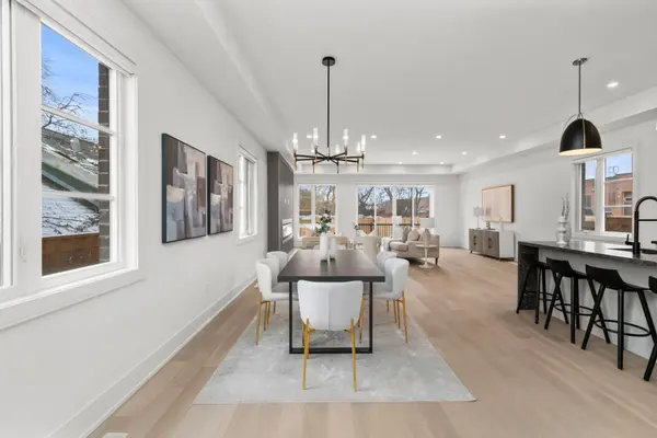 1076 Roosevelt RD, Mississauga, ON L5G 3Y8