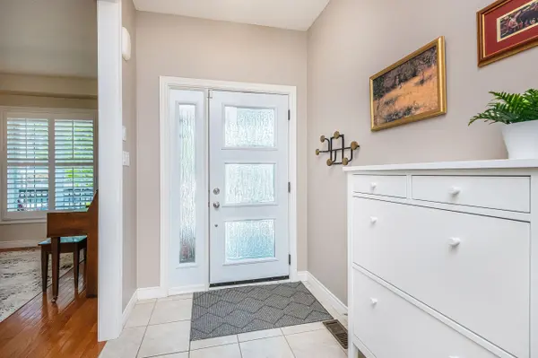 5 Mcmaster RD, Orangeville, ON L9W 5J6