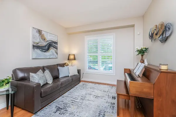 5 Mcmaster RD, Orangeville, ON L9W 5J6