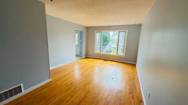 23 Cannon CT, Orangeville, ON L9W 3M6