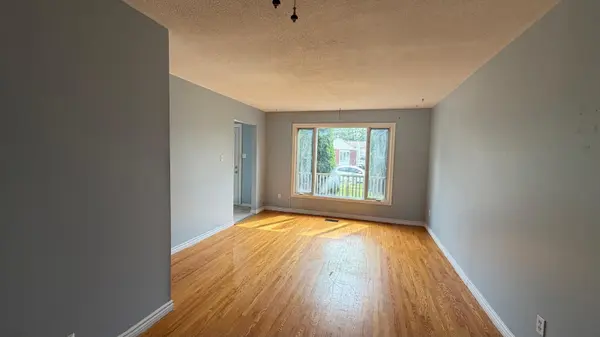 23 Cannon CT, Orangeville, ON L9W 3M6