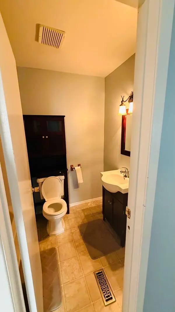 23 Cannon CT, Orangeville, ON L9W 3M6