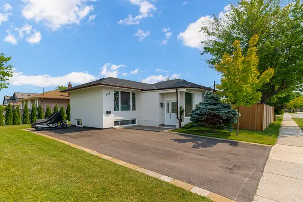 366 Wildwood DR, Oakville, ON L6K 1T2