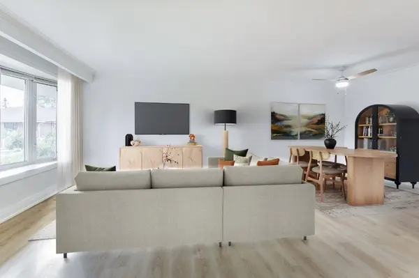 10 Rima CT, Toronto W08, ON M9C 4C8