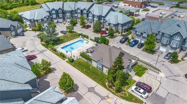 199 Saginaw Pkwy #10, Cambridge, ON N1T 1T9