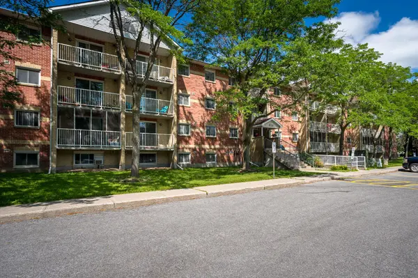 310 Kingsdale AVE #103, Kingston, ON K7M 8S1
