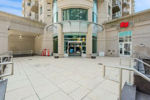 234 Rideau ST #2404, Lower Town - Sandy Hill, ON K1N 0A9