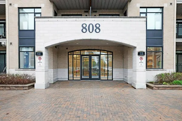 808 Bronson AVE #209, Dows Lake - Civic Hospital And Area, ON K1S 5A4