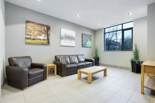 808 Bronson AVE #209, Dows Lake - Civic Hospital And Area, ON K1S 5A4